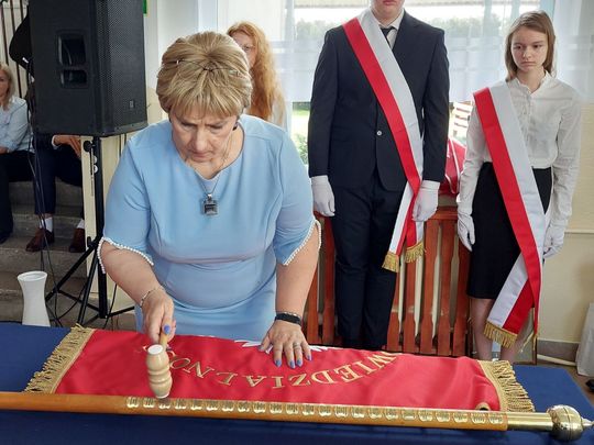 Nadanie imienia szkole w Tworyczowie [ZDJĘCIA cz. 1]