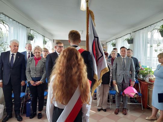 Nadanie imienia szkole w Tworyczowie [ZDJĘCIA cz. 1]