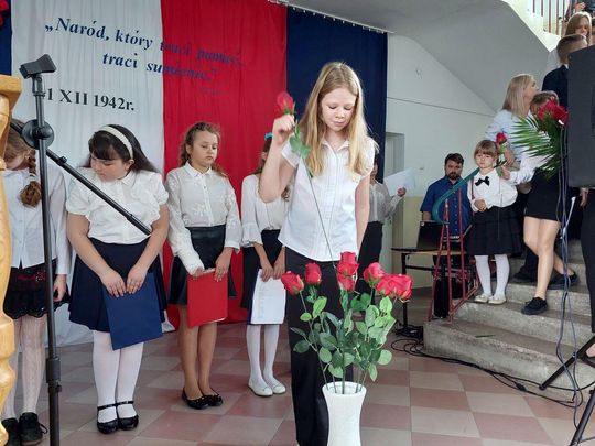 Nadanie imienia szkole w Tworyczowie [ZDJĘCIA cz. 1]