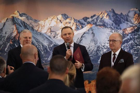 Karol Nawrocki w Tomaszowie Lubelskim. Młodzież zadawała pytania [ZDJĘCIA]