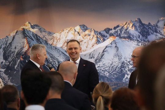 Karol Nawrocki w Tomaszowie Lubelskim. Młodzież zadawała pytania [ZDJĘCIA]