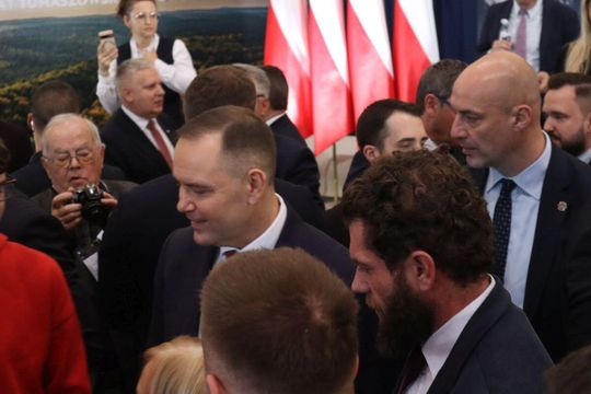 Karol Nawrocki w Tomaszowie Lubelskim. Młodzież zadawała pytania [ZDJĘCIA]