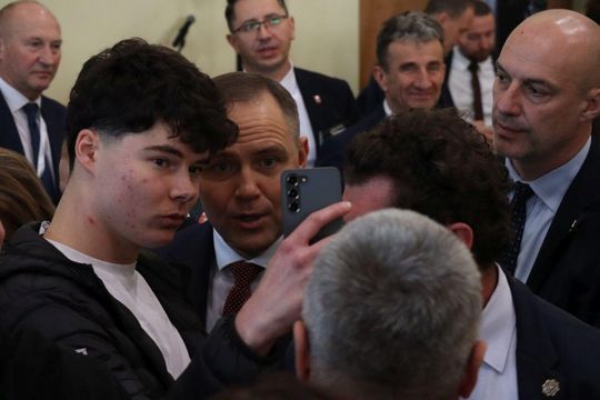 Karol Nawrocki w Tomaszowie Lubelskim. Młodzież zadawała pytania [ZDJĘCIA]