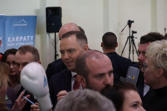 Karol Nawrocki w Tomaszowie Lubelskim. Młodzież zadawała pytania [ZDJĘCIA]