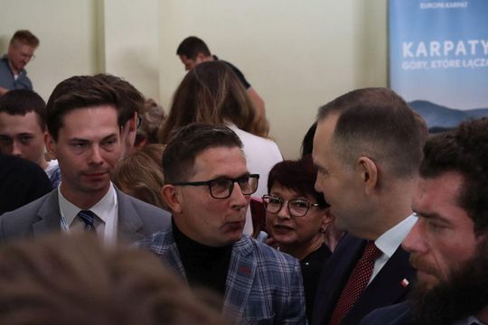 Karol Nawrocki w Tomaszowie Lubelskim. Młodzież zadawała pytania [ZDJĘCIA]