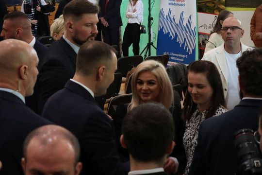 Karol Nawrocki w Tomaszowie Lubelskim. Młodzież zadawała pytania [ZDJĘCIA]