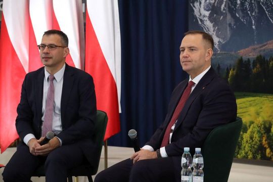 Karol Nawrocki w Tomaszowie Lubelskim. Młodzież zadawała pytania [ZDJĘCIA]