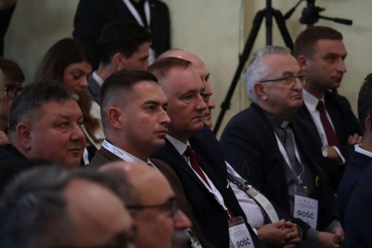 Karol Nawrocki w Tomaszowie Lubelskim. Młodzież zadawała pytania [ZDJĘCIA]