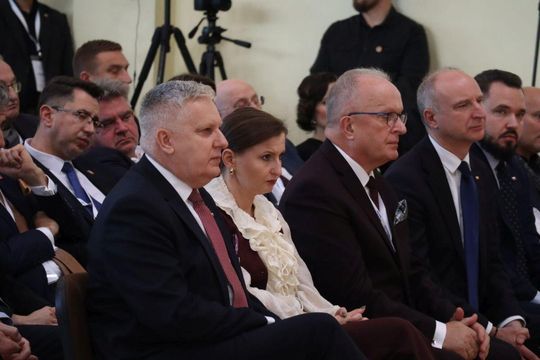 Karol Nawrocki w Tomaszowie Lubelskim. Młodzież zadawała pytania [ZDJĘCIA]