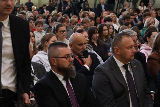 Karol Nawrocki w Tomaszowie Lubelskim. Młodzież zadawała pytania [ZDJĘCIA]