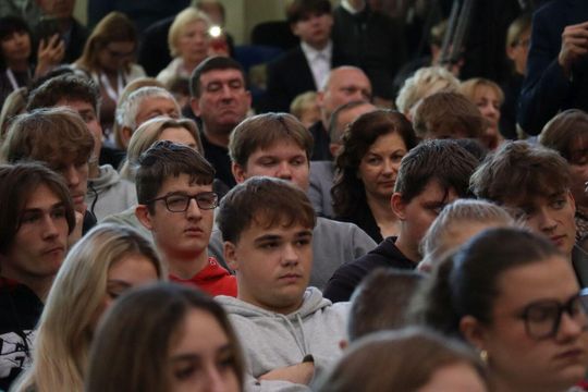 Karol Nawrocki w Tomaszowie Lubelskim. Młodzież zadawała pytania [ZDJĘCIA]