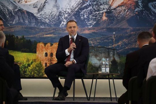 Tomaszów Lubelski: Debata z Karolem Nawrockim [ZDJĘCIA]