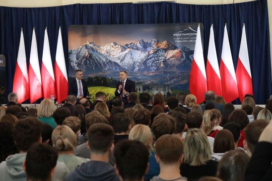 Tomaszów Lubelski: Debata z Karolem Nawrockim [ZDJĘCIA]