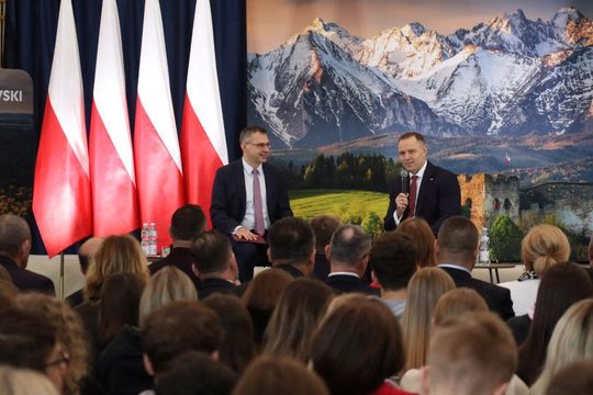 Tomaszów Lubelski: Debata z Karolem Nawrockim [ZDJĘCIA]