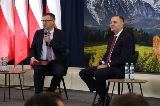 Tomaszów Lubelski: Debata z Karolem Nawrockim [ZDJĘCIA]