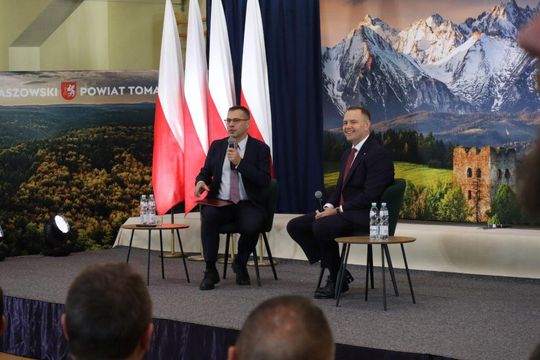 Tomaszów Lubelski: Debata z Karolem Nawrockim [ZDJĘCIA]