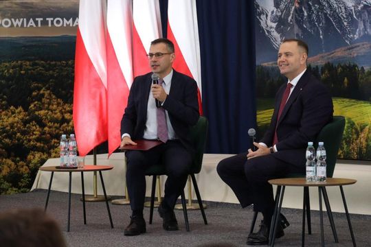 Tomaszów Lubelski: Debata z Karolem Nawrockim [ZDJĘCIA]