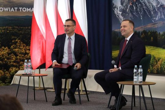 Tomaszów Lubelski: Debata z Karolem Nawrockim [ZDJĘCIA]