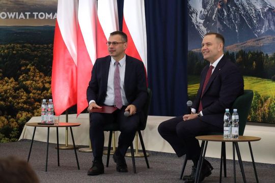 Tomaszów Lubelski: Debata z Karolem Nawrockim [ZDJĘCIA]