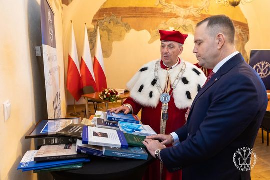 Prezydent RP na inauguracji roku w Akademii Zamojskiej [ZDJĘCIA]