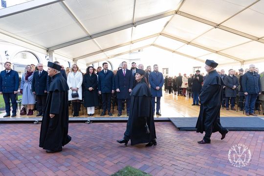 Prezydent RP na inauguracji roku w Akademii Zamojskiej [ZDJĘCIA]