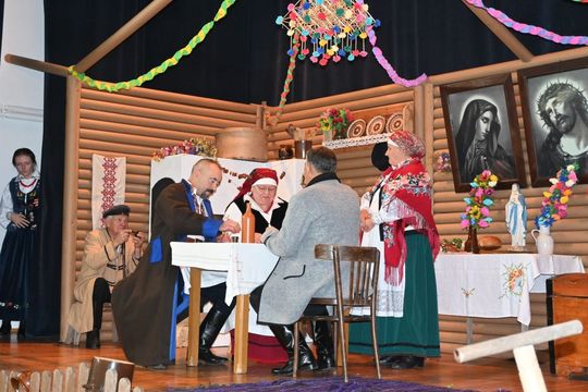 Od wróżby do zrękowin w Majdanie Górnym. Tak to kiedyś było [ZDJĘCIA]