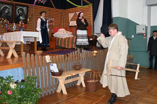 Od wróżby do zrękowin w Majdanie Górnym. Tak to kiedyś było [ZDJĘCIA]