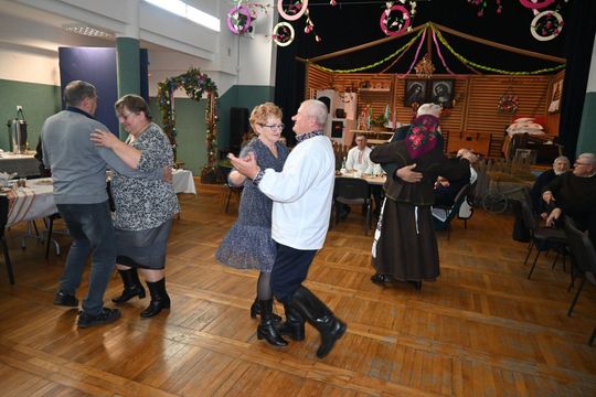 Od wróżby do zrękowin w Majdanie Górnym. Tak to kiedyś było [ZDJĘCIA]