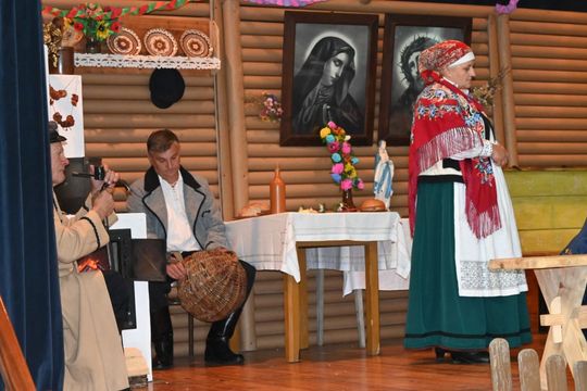 Od wróżby do zrękowin w Majdanie Górnym. Tak to kiedyś było [ZDJĘCIA]