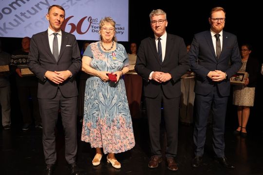 Gala jubileuszowa z okazji 60-lecia Tomaszowskiego Domu Kultury [ZDJĘCIA]