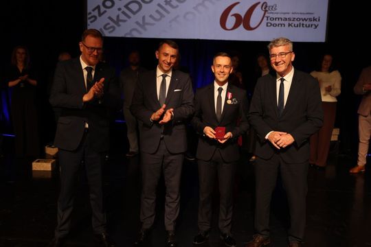 Gala jubileuszowa z okazji 60-lecia Tomaszowskiego Domu Kultury [ZDJĘCIA]