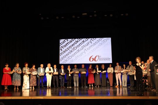 Gala jubileuszowa z okazji 60-lecia Tomaszowskiego Domu Kultury [ZDJĘCIA]