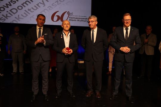 Gala jubileuszowa z okazji 60-lecia Tomaszowskiego Domu Kultury [ZDJĘCIA]