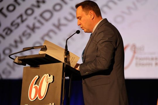 Gala jubileuszowa z okazji 60-lecia Tomaszowskiego Domu Kultury [ZDJĘCIA]