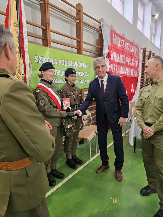 Międzyszkolny Turniej Pocztów Sztandarowych w Tomaszowie Lubelskim [ZDJĘCIA]