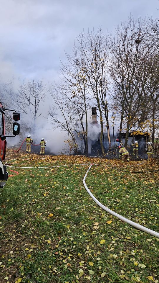 Tragiczny pożar. W domu znaleziono ciało mężczyzny [ZDJĘCIA]