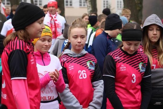 Bieg Niepodległości w Tomaszowie Lubelskim. Blisko 250 uczniów na starcie [ZDJĘCIA]