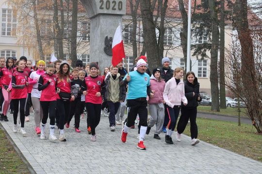 Bieg Niepodległości w Tomaszowie Lubelskim. Blisko 250 uczniów na starcie [ZDJĘCIA]