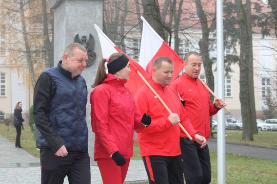Bieg Niepodległości w Tomaszowie Lubelskim. Blisko 250 uczniów na starcie [ZDJĘCIA]