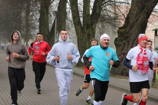 Bieg Niepodległości w Tomaszowie Lubelskim. Blisko 250 uczniów na starcie [ZDJĘCIA]