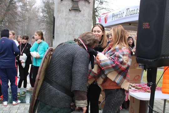 Bieg Niepodległości w Tomaszowie Lubelskim. Blisko 250 uczniów na starcie [ZDJĘCIA]