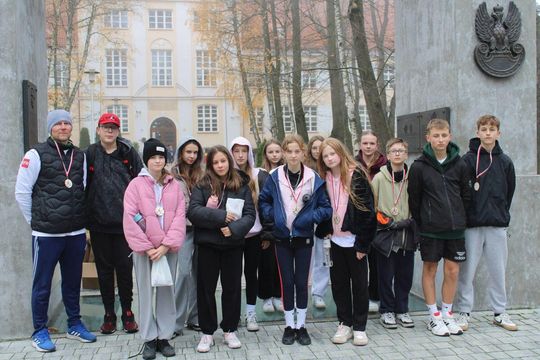 Bieg Niepodległości w Tomaszowie Lubelskim. Blisko 250 uczniów na starcie [ZDJĘCIA]