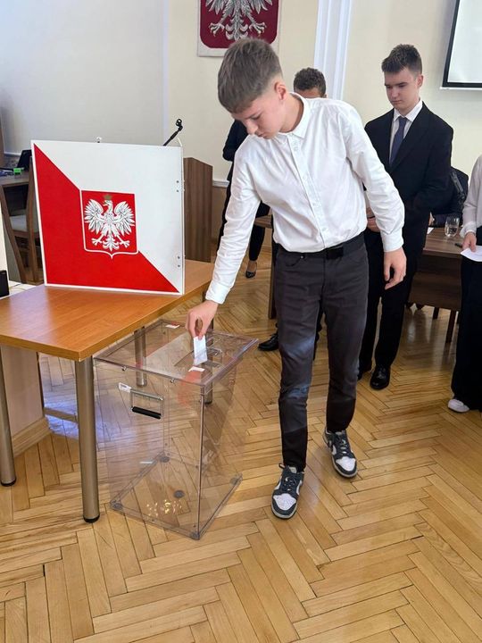 Młodzieżowa Rada Miasta Szczebrzeszyn Młodzieżowa Rada Miasta Szczebrzeszyn