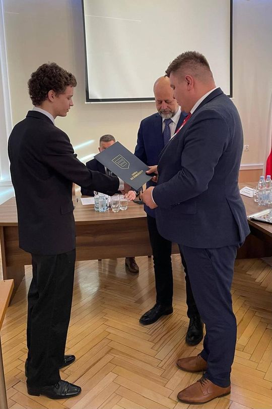 Młodzieżowa Rada Miasta Szczebrzeszyn Młodzieżowa Rada Miasta Szczebrzeszyn