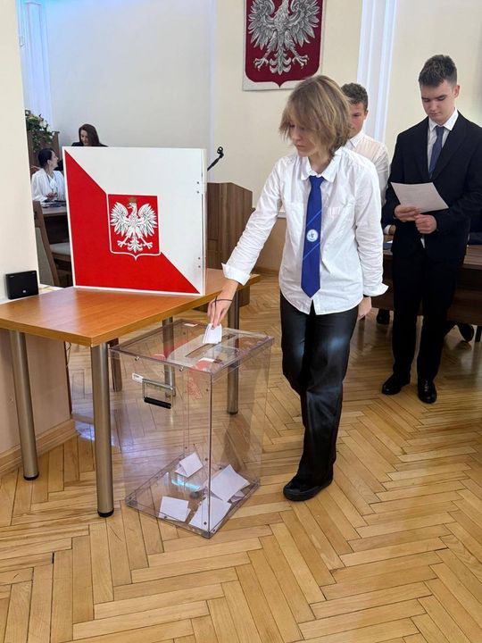 Młodzieżowa Rada Miasta Szczebrzeszyn Młodzieżowa Rada Miasta Szczebrzeszyn
