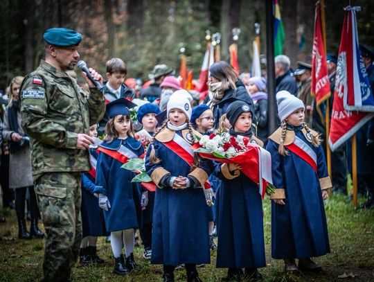 Tomaszów Lubelski: Wiwat Niepodległa! Tak świętowano 11 listopada [ZDJĘCIA]