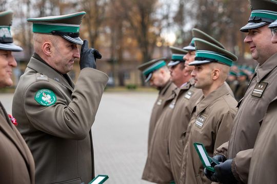 Kilkaset awansów, medale i odznaki dla funkcjonariuszy NOSG [ZDJĘCIA]