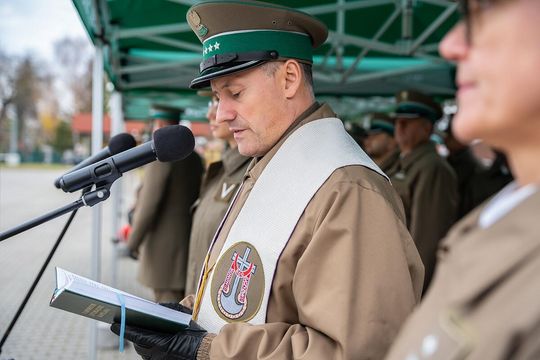 Kilkaset awansów, medale i odznaki dla funkcjonariuszy NOSG [ZDJĘCIA]