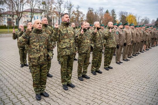 Kilkaset awansów, medale i odznaki dla funkcjonariuszy NOSG [ZDJĘCIA]