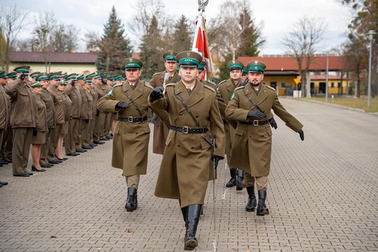 Kilkaset awansów, medale i odznaki dla funkcjonariuszy NOSG [ZDJĘCIA]
